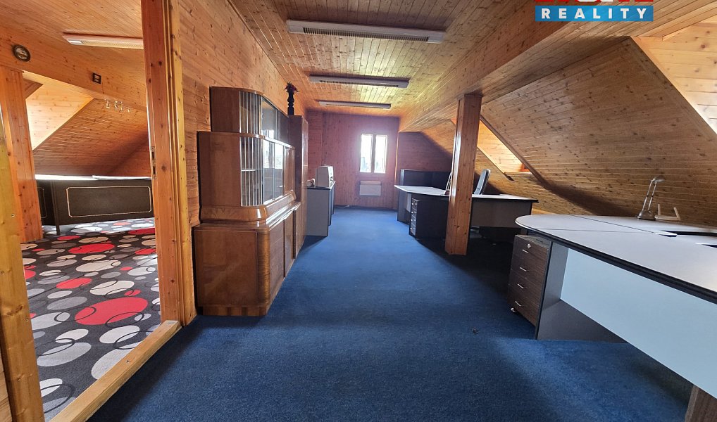 Pronájem kanceláře 200 m², Sviadnov – fotka 1 z 15