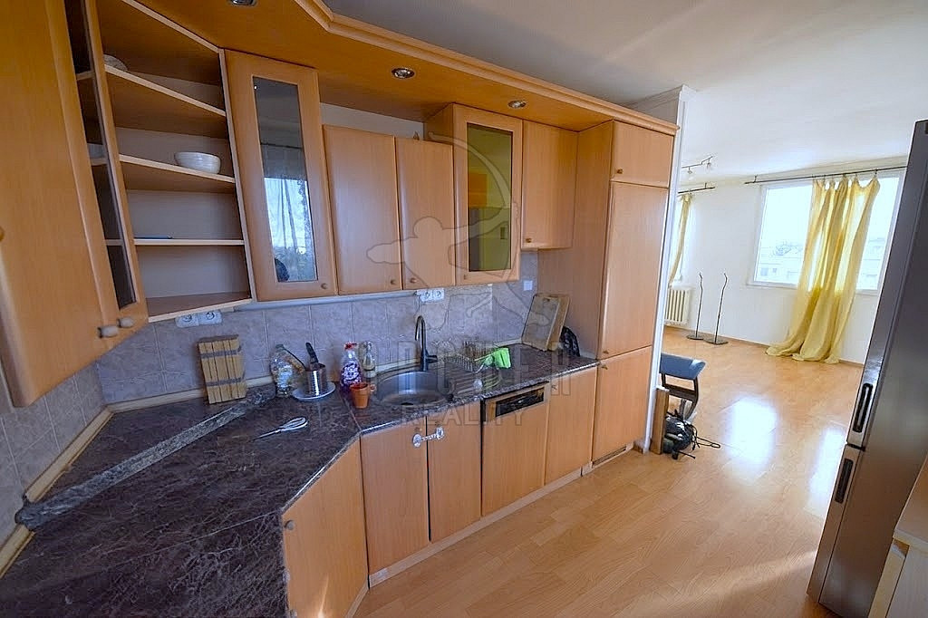 Prodej bytu 3+1 80 m² – fotografie 3
