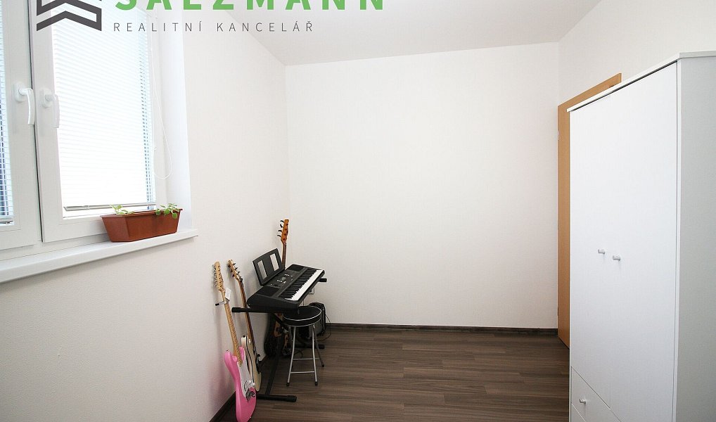 Pronájem bytu 4+kk 82 m², Vochov – náhled fotky 12