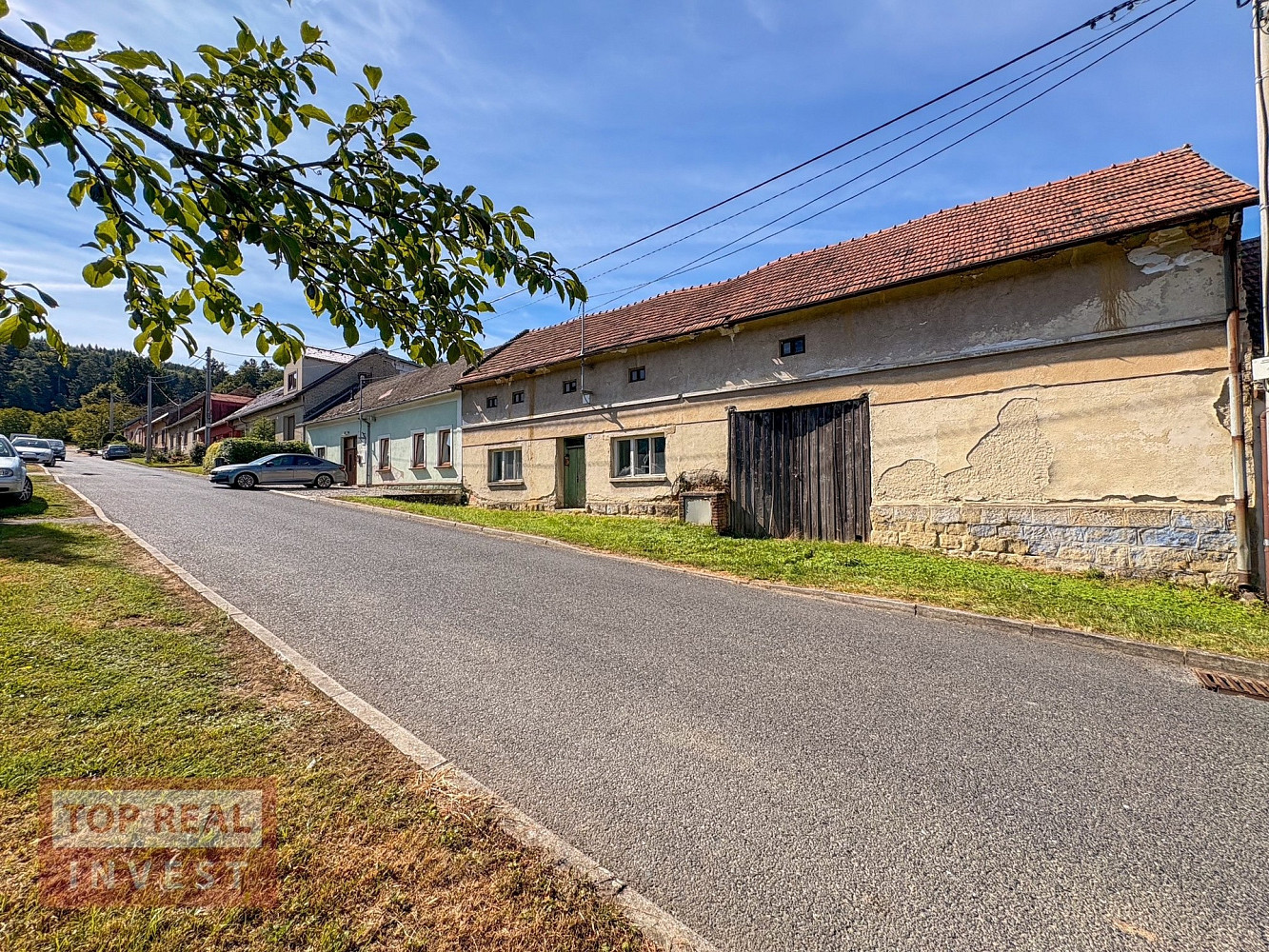 Prodej stavebního pozemku 777 m² – pohled 3