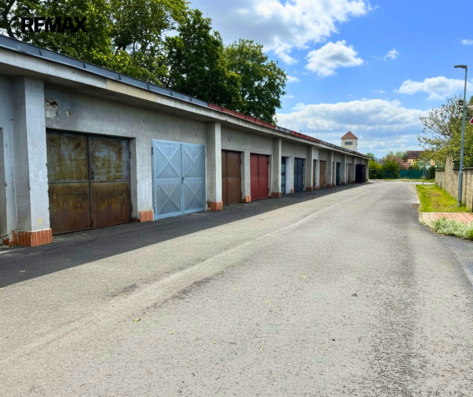 Prodej garáže 21 m2, dobroměřice
