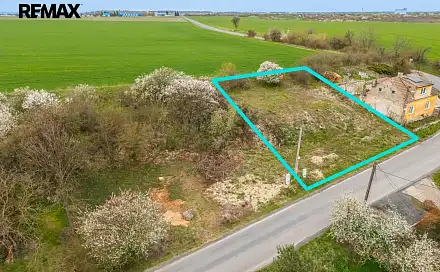 Prodej stavebního pozemku 656 m², Slaný, okres Kladno