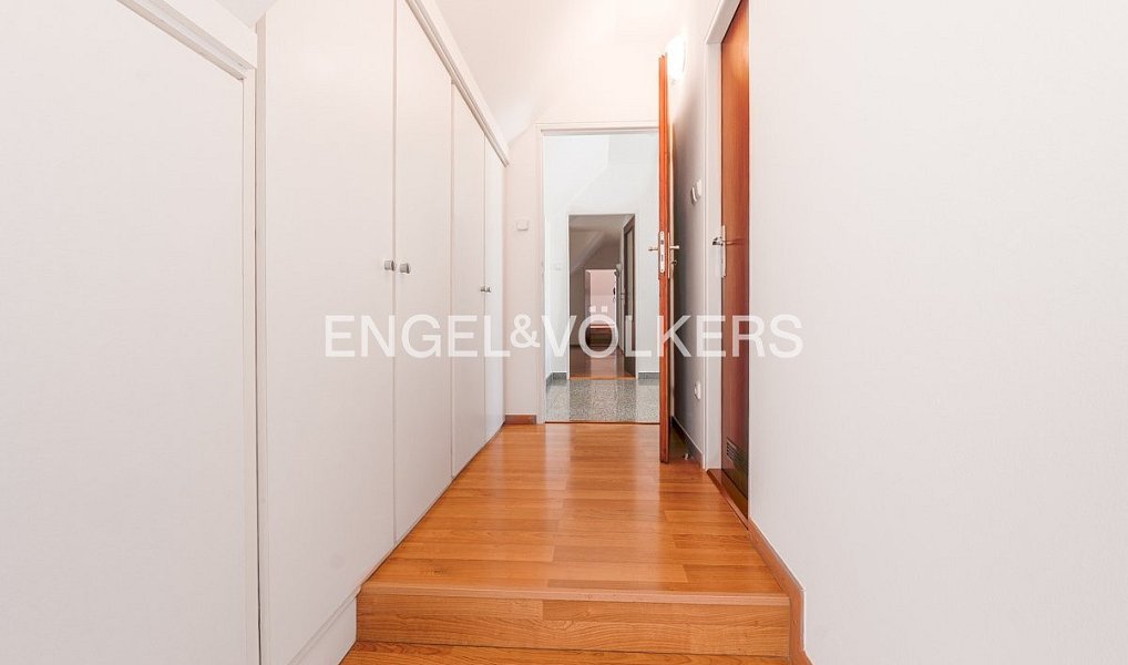 Pronájem domu 417 m² s pozemkem 1 000 m², Praha – náhled fotky 21