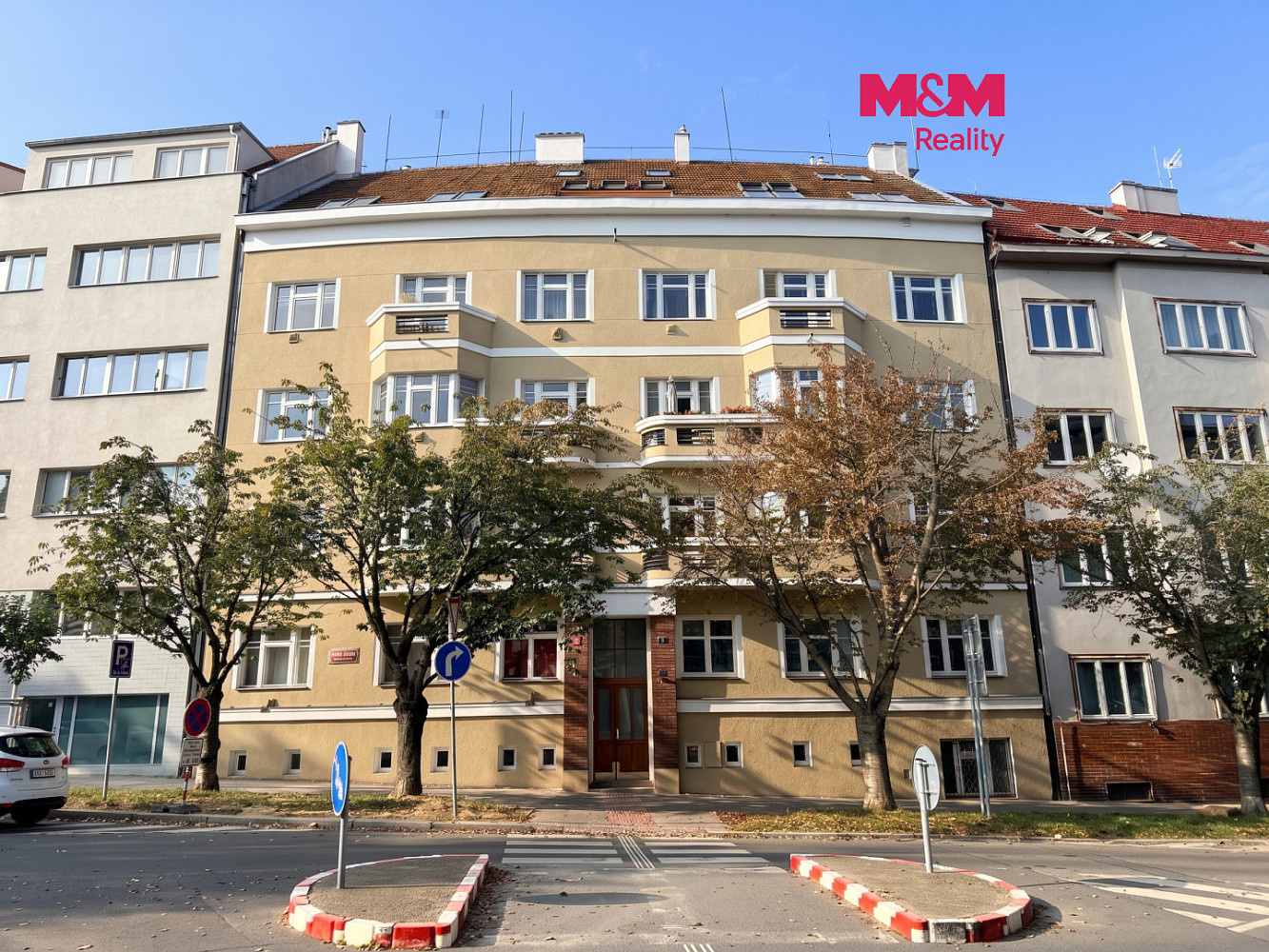 Pronájem bytu 1+kk 61 m²