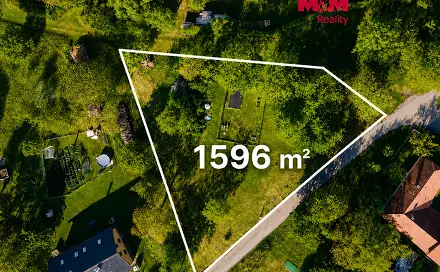 Prodej stavebního pozemku 1 596 m², Chroustovice - Mentour, okres Chrudim
