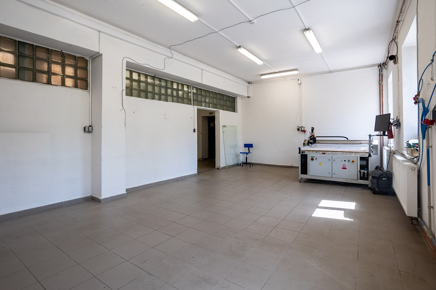 Prodej výrobních prostor 1 097 m² – fotografie 3