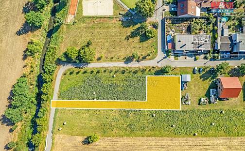 Prodej stavebního pozemku 1 106 m², Šaratice, okres Vyškov