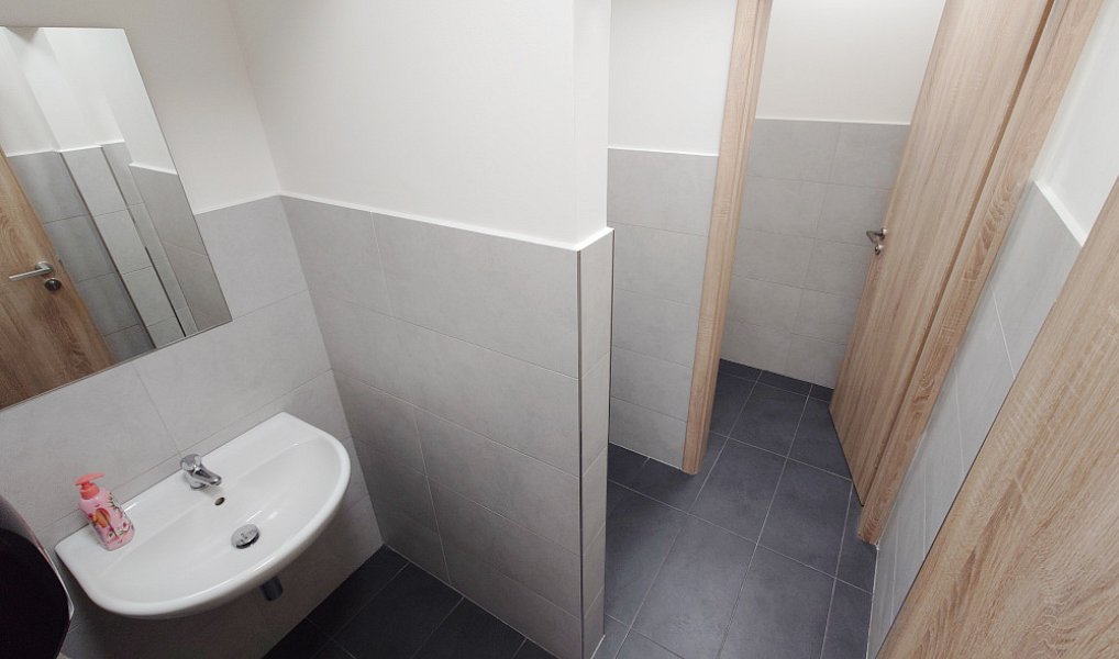 Pronájem kanceláře 194 m², Liberec – náhled fotky 17