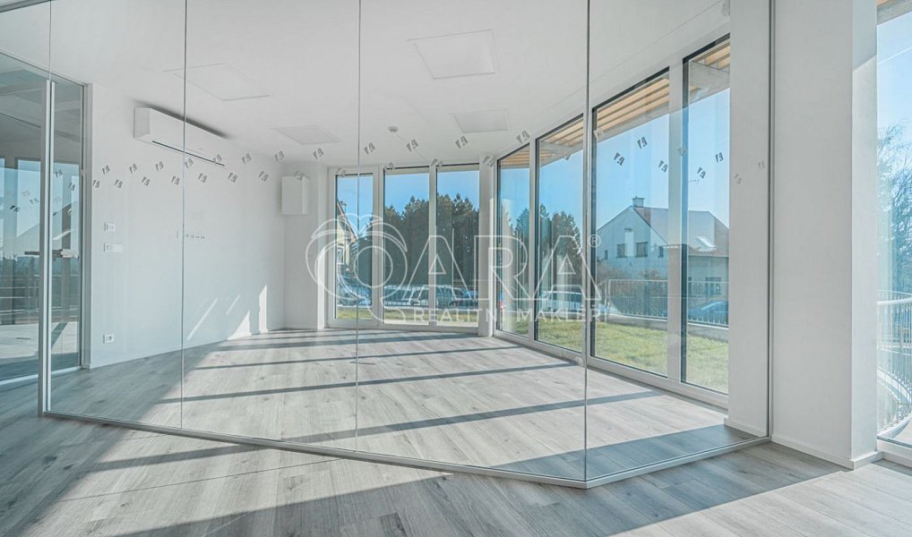 Pronájem kanceláře 96 m², Praha – fotka 1 z 25