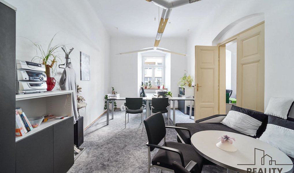 Pronájem kanceláře 82 m², Pardubice – náhled fotky 6