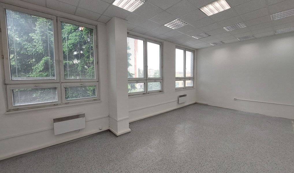 Pronájem kanceláře 25 m², Třebíč – náhled fotky 3