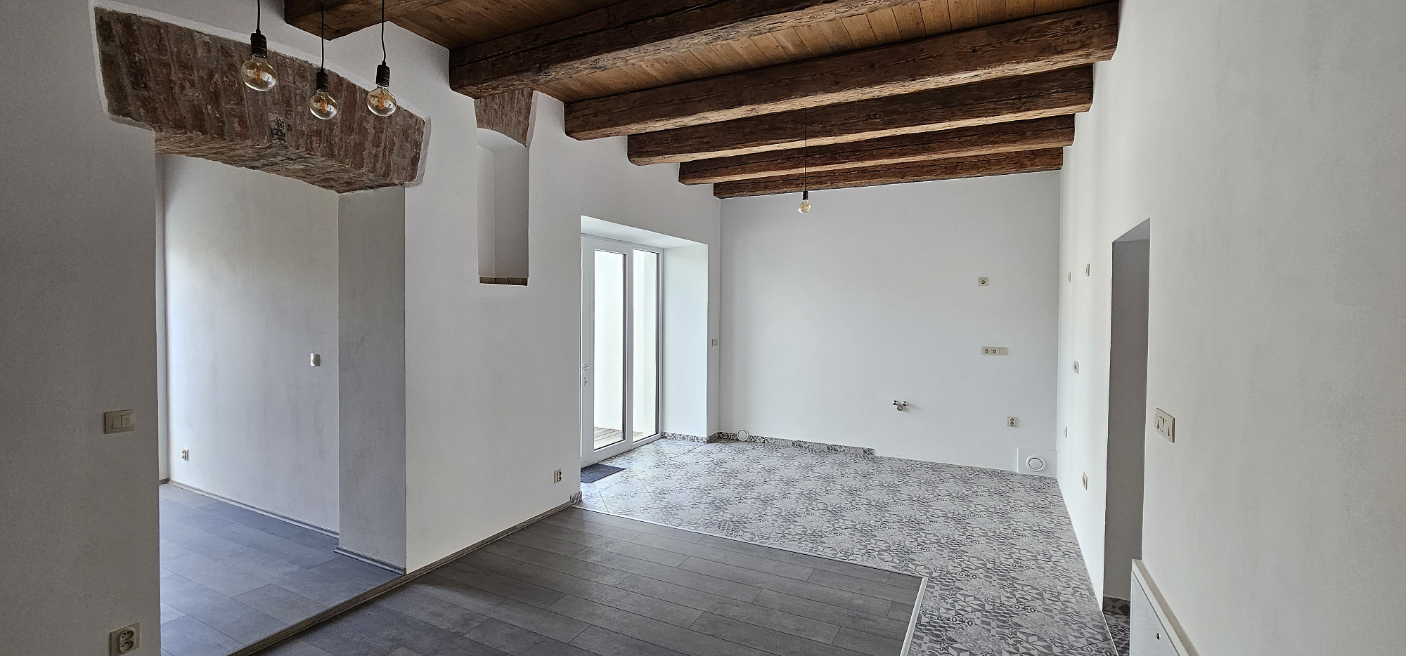 Pronájem bytu 3+kk 163 m² – fotografie 2