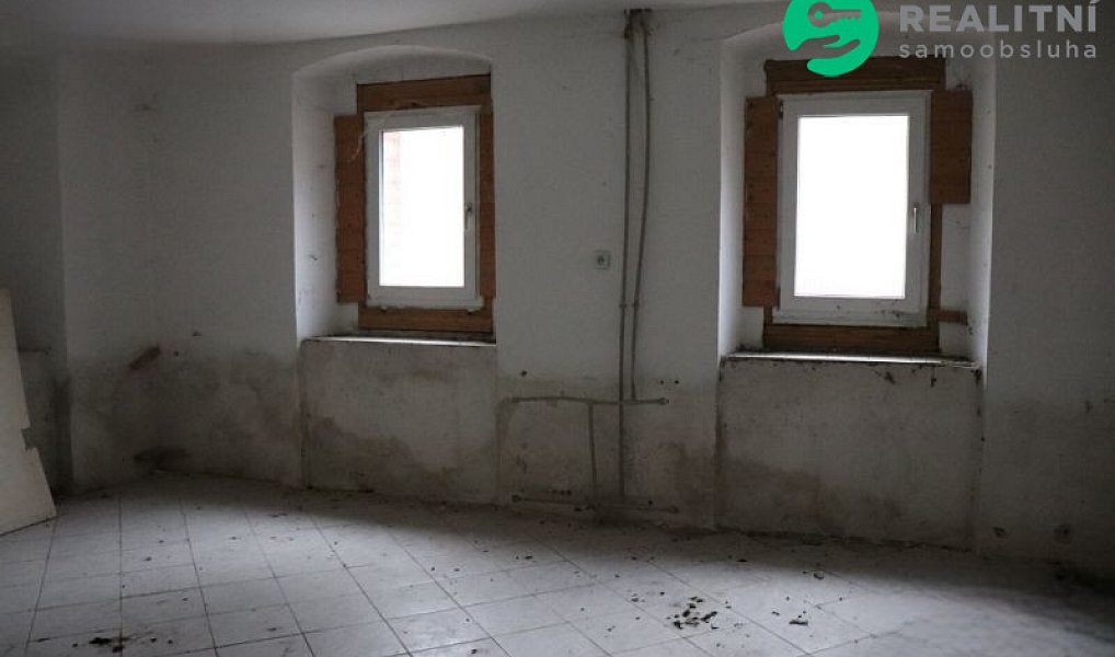 Prodej domu 700 m² s pozemkem 1 262 m², Vejprty – náhled fotky 11