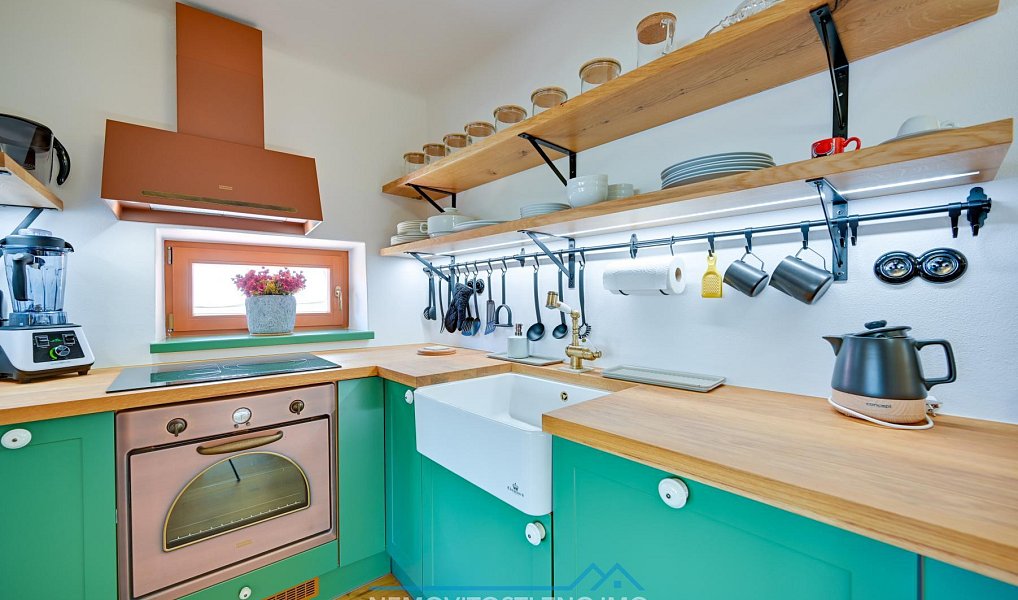 Prodej domu 184 m² s pozemkem 184 m², Znojmo – náhled fotky 7