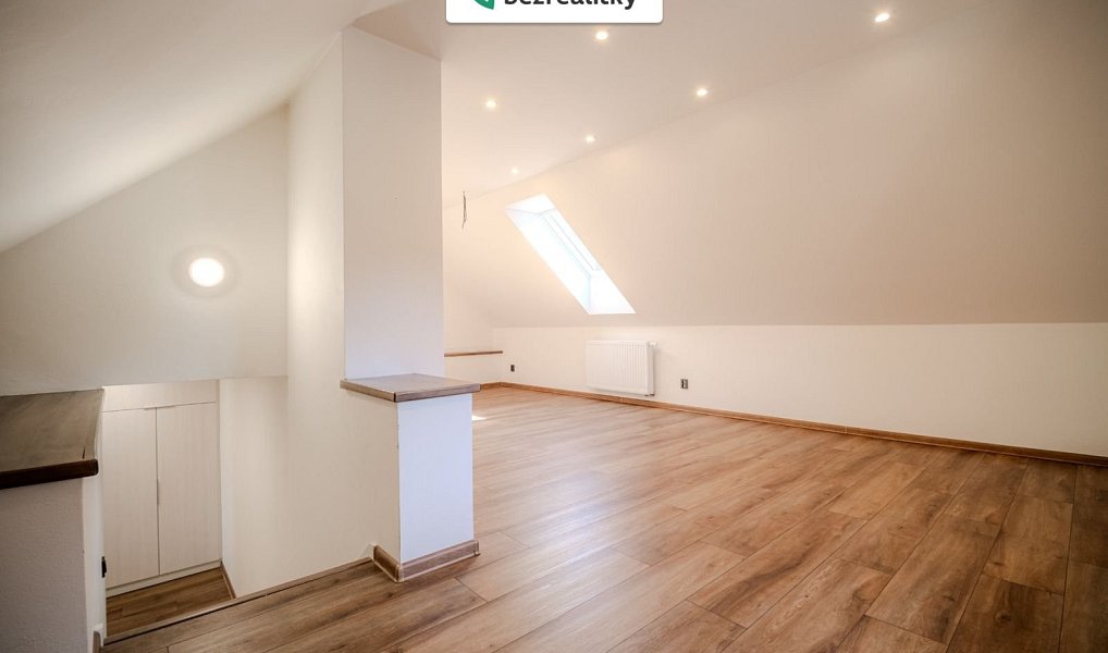 Prodej domu 138 m² s pozemkem 197 m², Dlouhomilov – náhled fotky 9