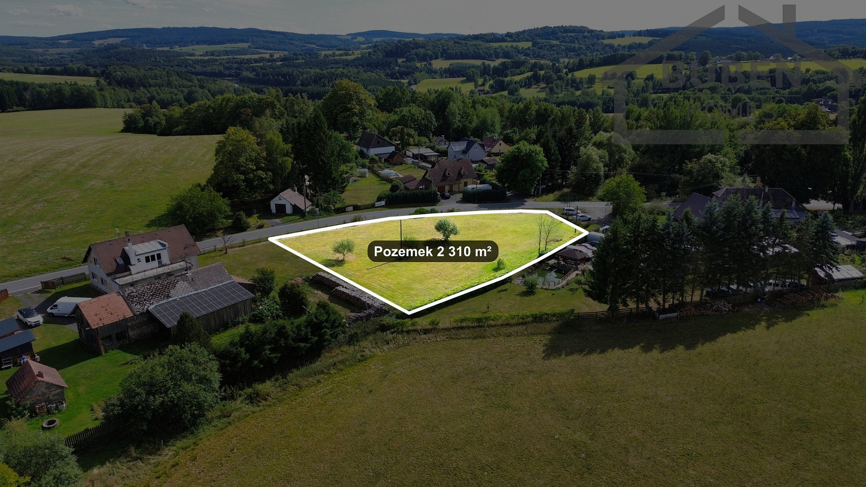 Prodej stavebního pozemku 2 310 m²