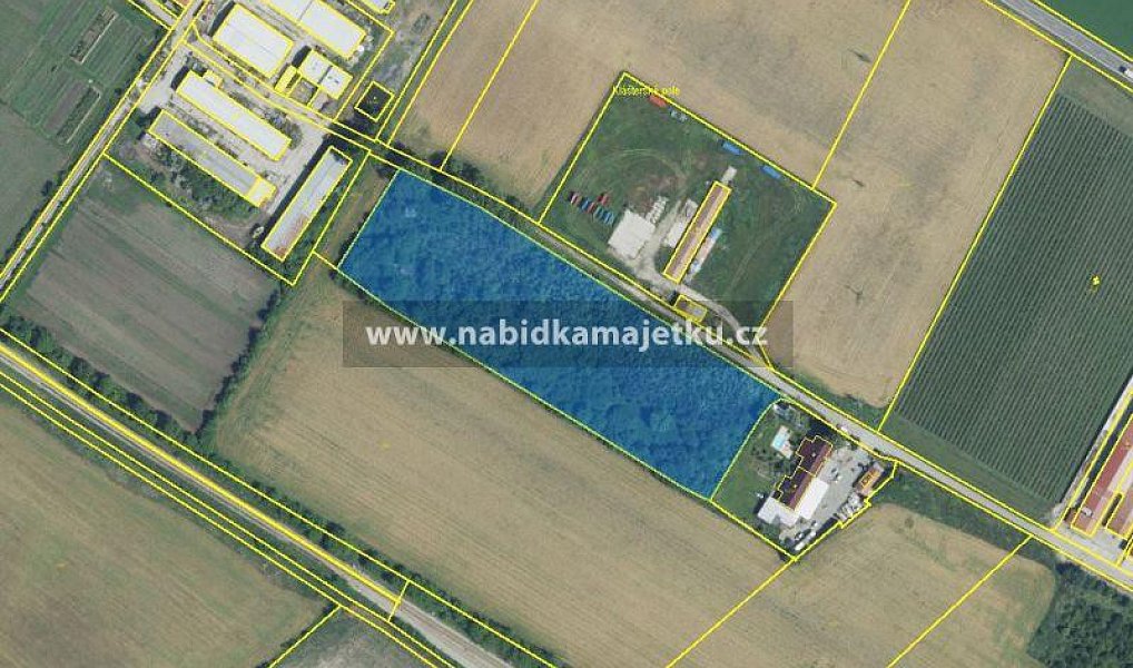Prodej pozemku 14 105 m², Valtice – fotka 1 z 4
