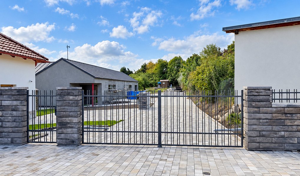 Prodej stavebního pozemku 1 017 m², Jirkov – náhled fotky 5