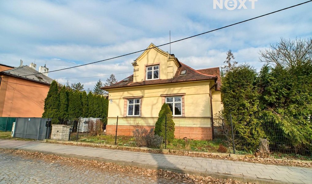 Prodej domu 195 m² s pozemkem 834 m², Karviná – fotka 1 z 30