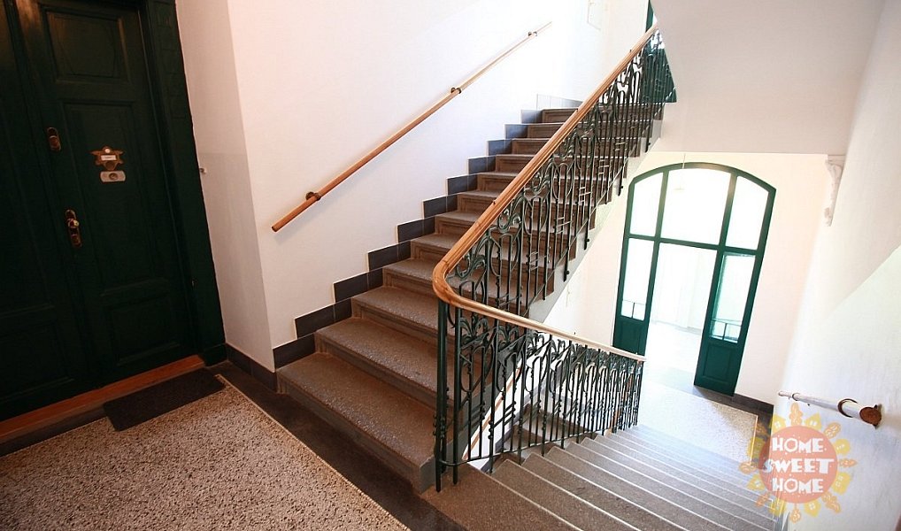 Pronájem bytu 6+kk 204 m², Praha – náhled fotky 19