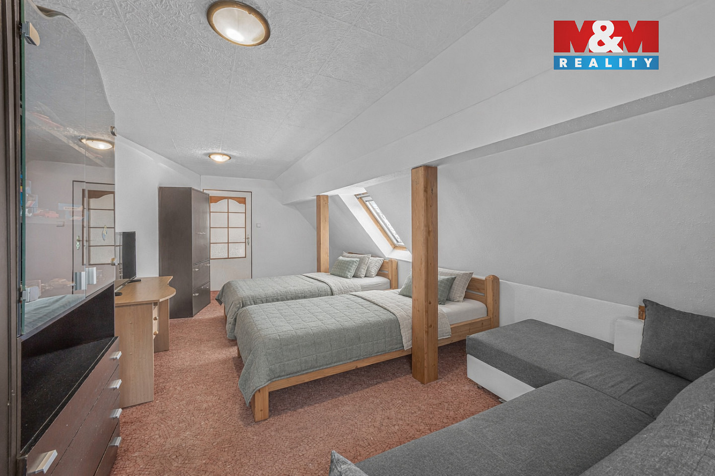 Prodej ubytovacího objektu 209 m² — photo 2
