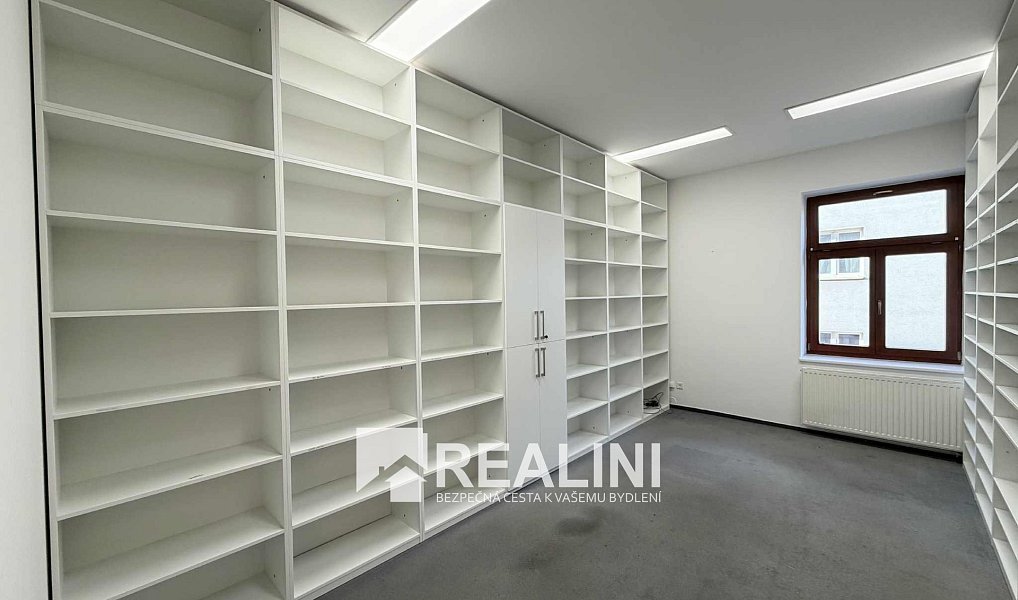 Pronájem kanceláře 16 m², Karviná – náhled fotky 2