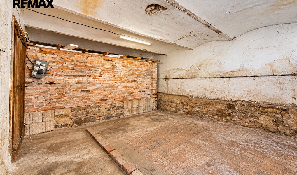 Prodej domu 427 m² s pozemkem 858 m², Brno – náhled fotky 22