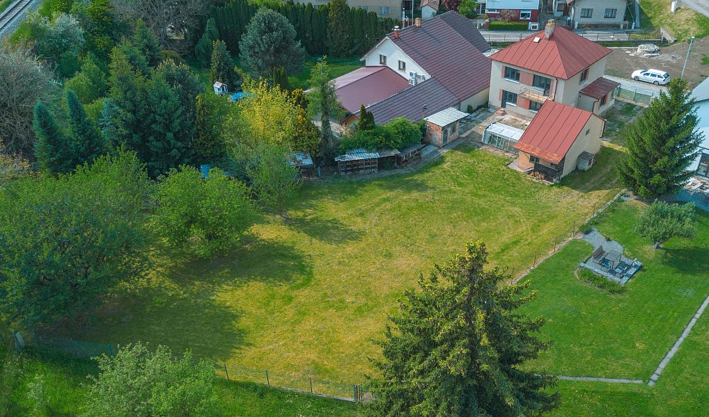 Prodej stavebního pozemku 1 085 m², Úhřetice – náhled fotky 14