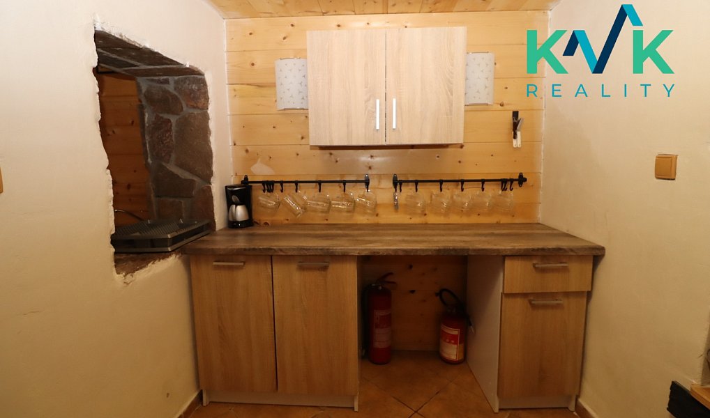 Prodej ubytovacího objektu 149 m², Loket – náhled fotky 6