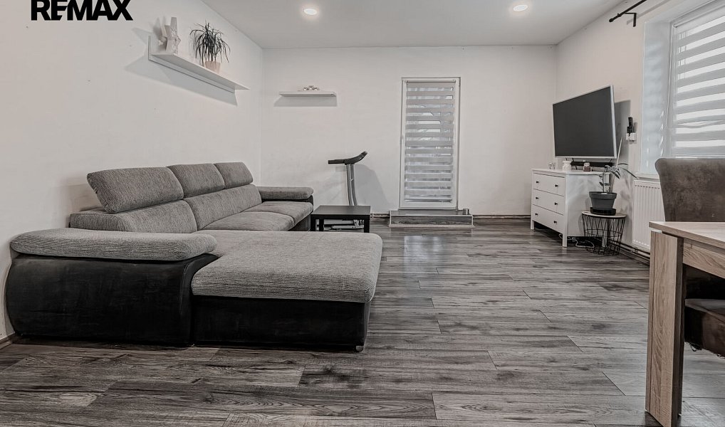 Prodej domu 252 m² s pozemkem 863 m², Krupka – náhled fotky 9