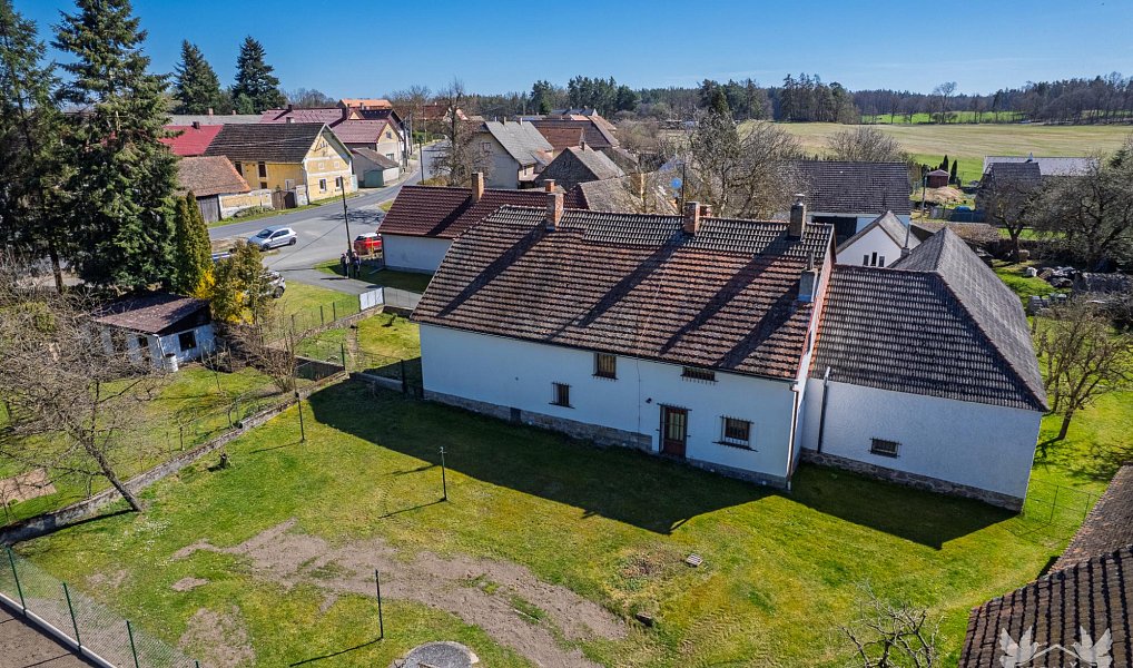 Prodej domu 203 m² s pozemkem 2 621 m², Nezdřev – náhled fotky 31
