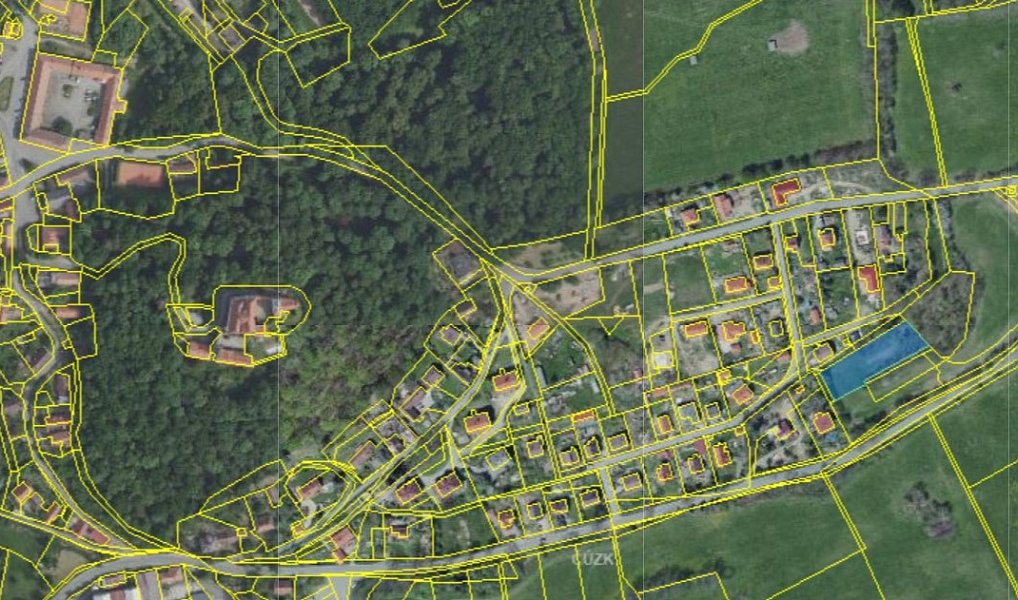 Prodej stavebního pozemku 2 553 m², Vysoký Chlumec – náhled fotky 2