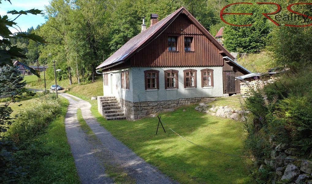 Prodej ubytovacího objektu 187 m², Desná – náhled fotky 2