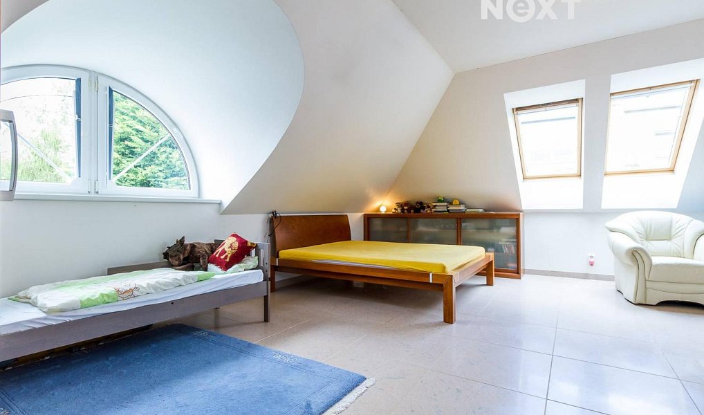 Prodej domu 420 m² s pozemkem 1 542 m², Praha – náhled fotky 31
