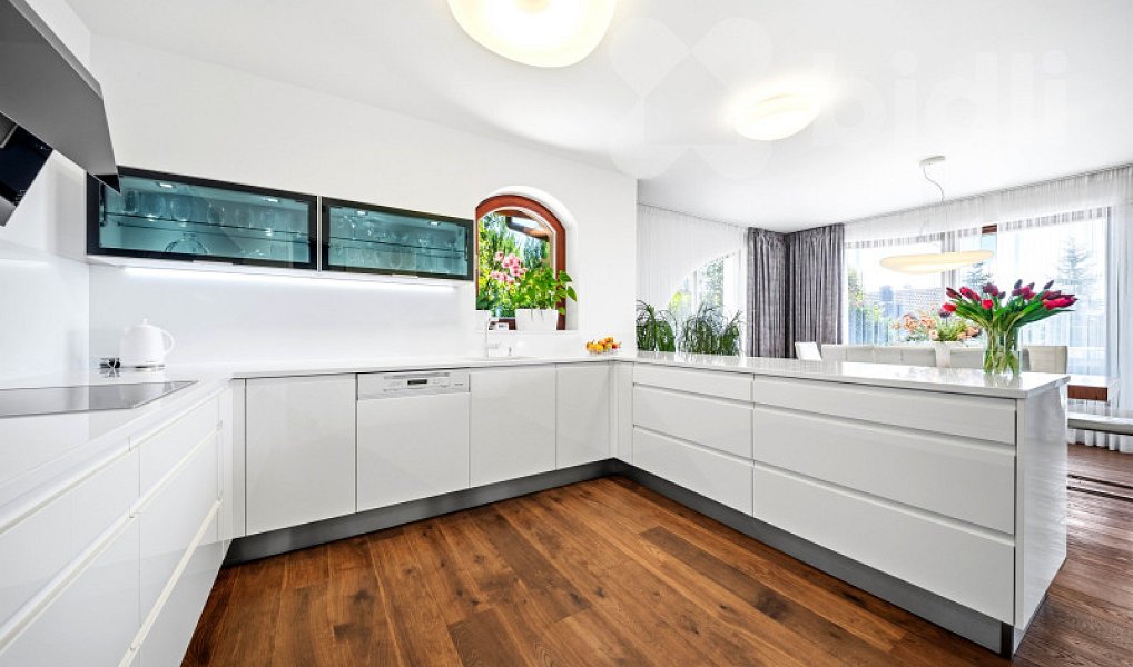 Prodej domu 400 m² s pozemkem 1 632 m², Vysoká nad Labem – náhled fotky 5