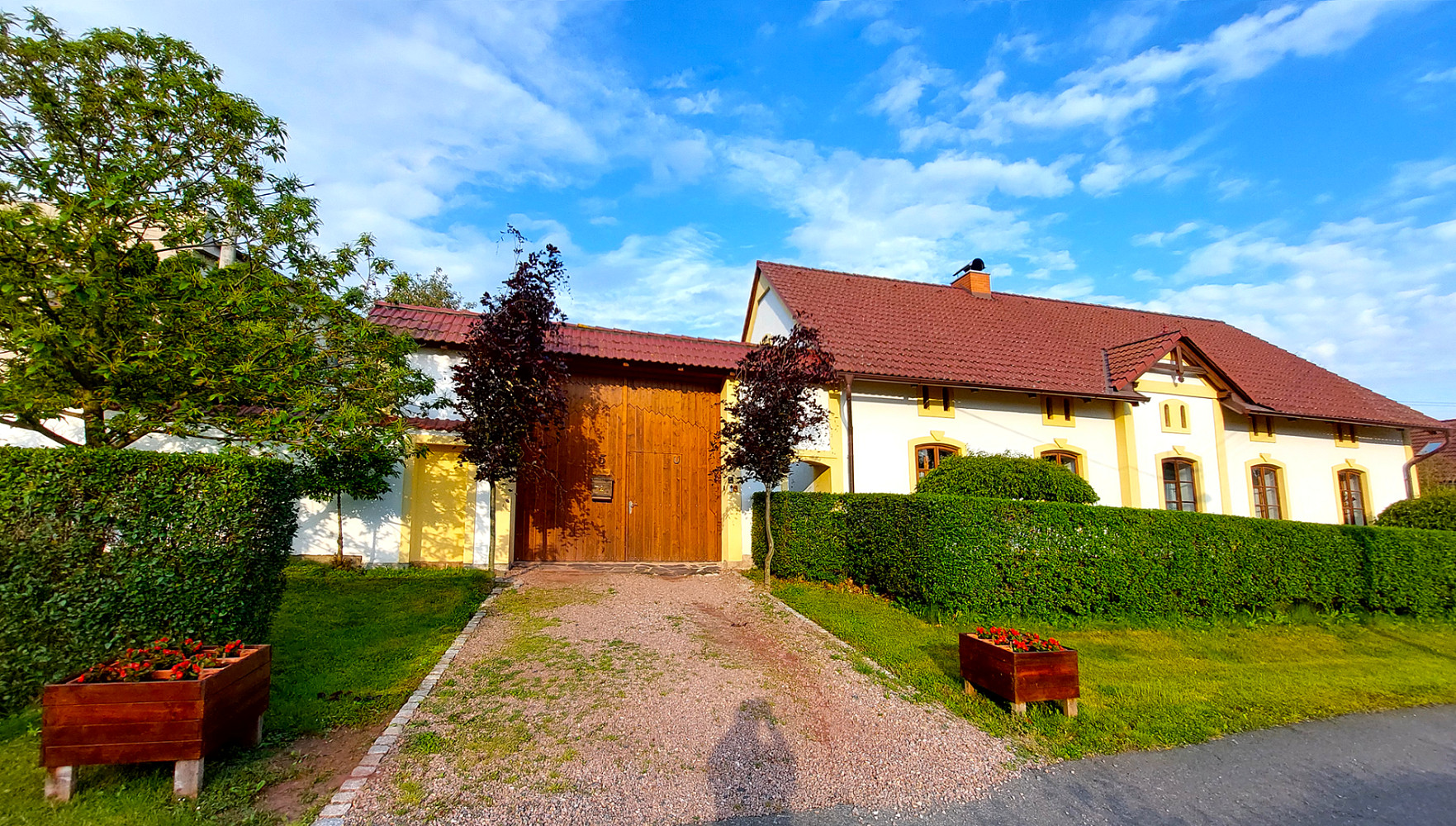 Prodej domu 400 m² s pozemkem 4 700 m² – fotografie 2