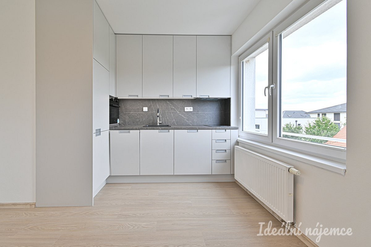 Pronájem bytu 2+kk 34 m²