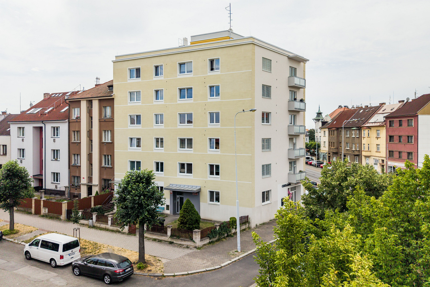 Pronájem bytu 1+1 66 m² – fotografie 3