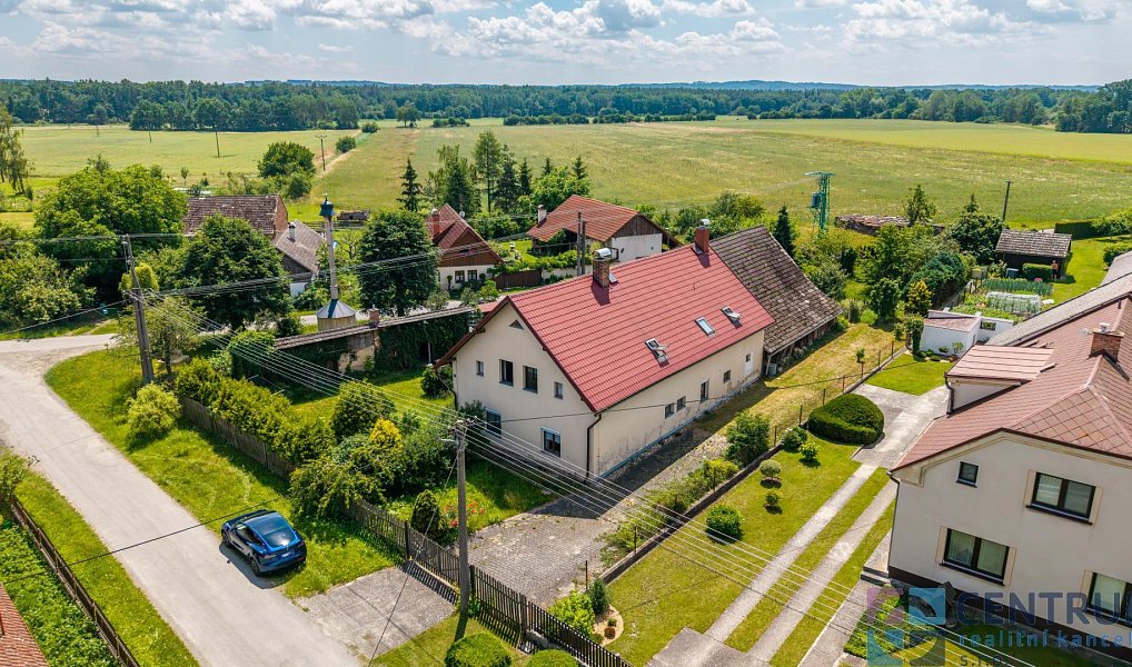 Prodej domu 267 m² s pozemkem 1 671 m², Obrubce – náhled fotky 31