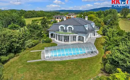 Prodej domu 696 m² s pozemkem 3 230 m², Křišťálová, Turnov, okres Semily
