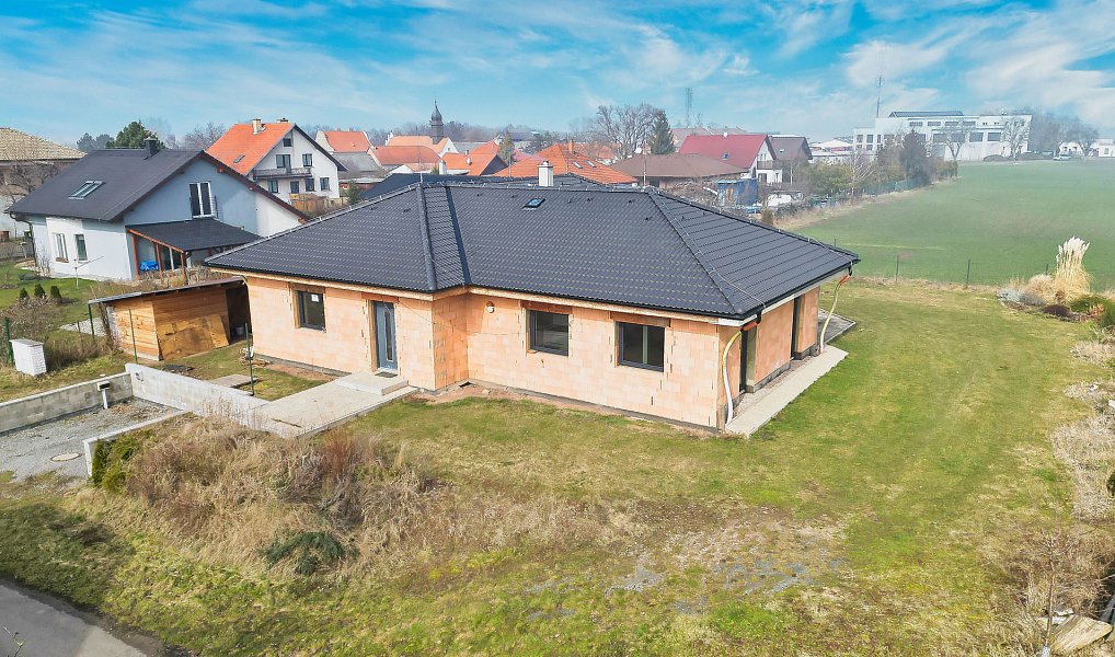 Prodej domu 173 m² s pozemkem 1 141 m², Krchleby – náhled fotky 2