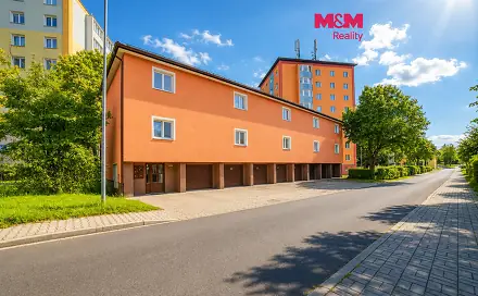 Prodej nájemního domu, činžáku 360 m², Tovární, Nová Role, okres Karlovy Vary