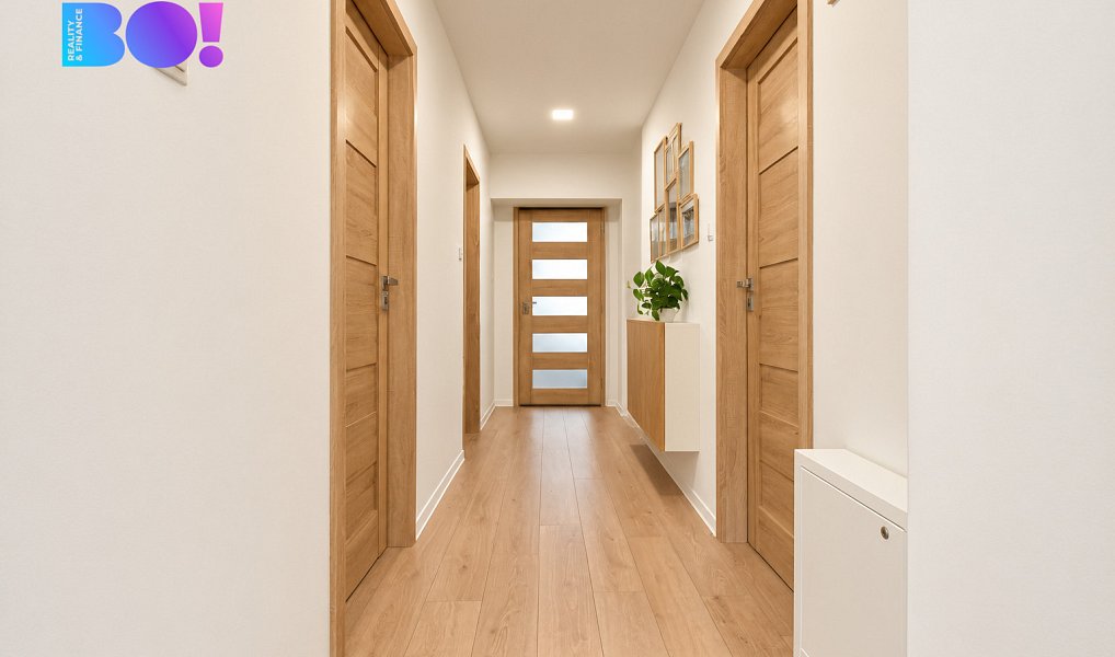 Prodej domu 258 m² s pozemkem 1 188 m², Strančice – náhled fotky 7