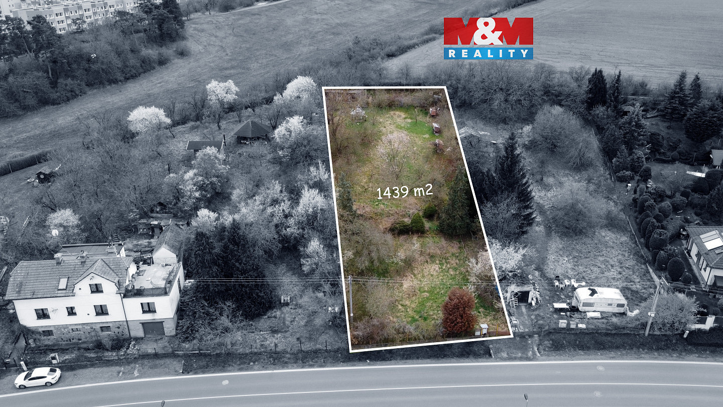 Prodej stavebního pozemku 1 439 m²