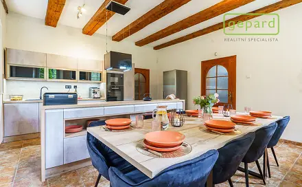 Prodej domu 295 m² s pozemkem 9 233 m², Hazlov, okres Cheb