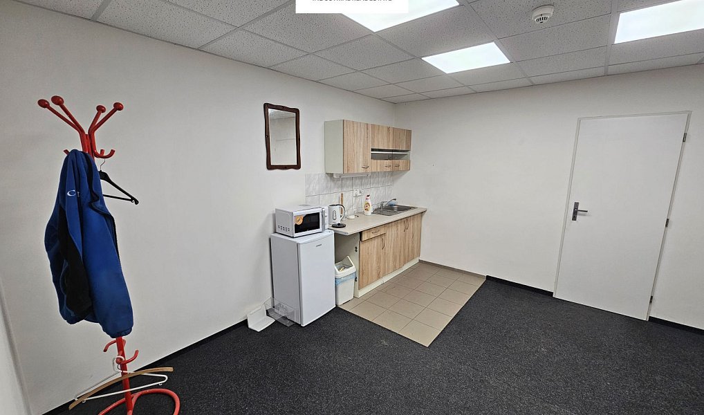 Pronájem obchodních prostor 334 m², Liberec – náhled fotky 8