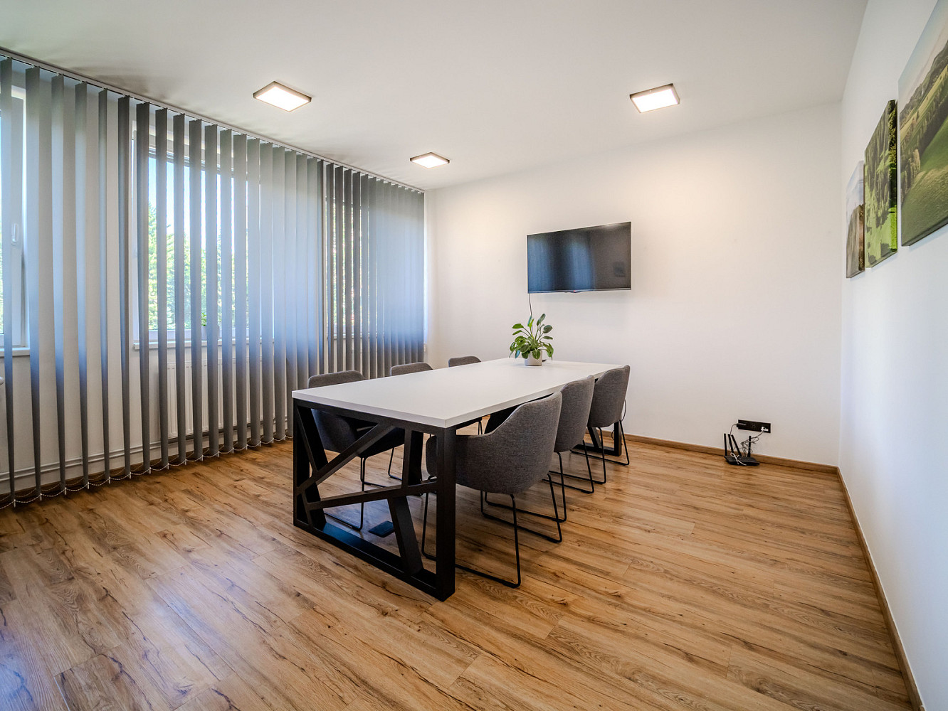 Prodej kanceláře 293 m²