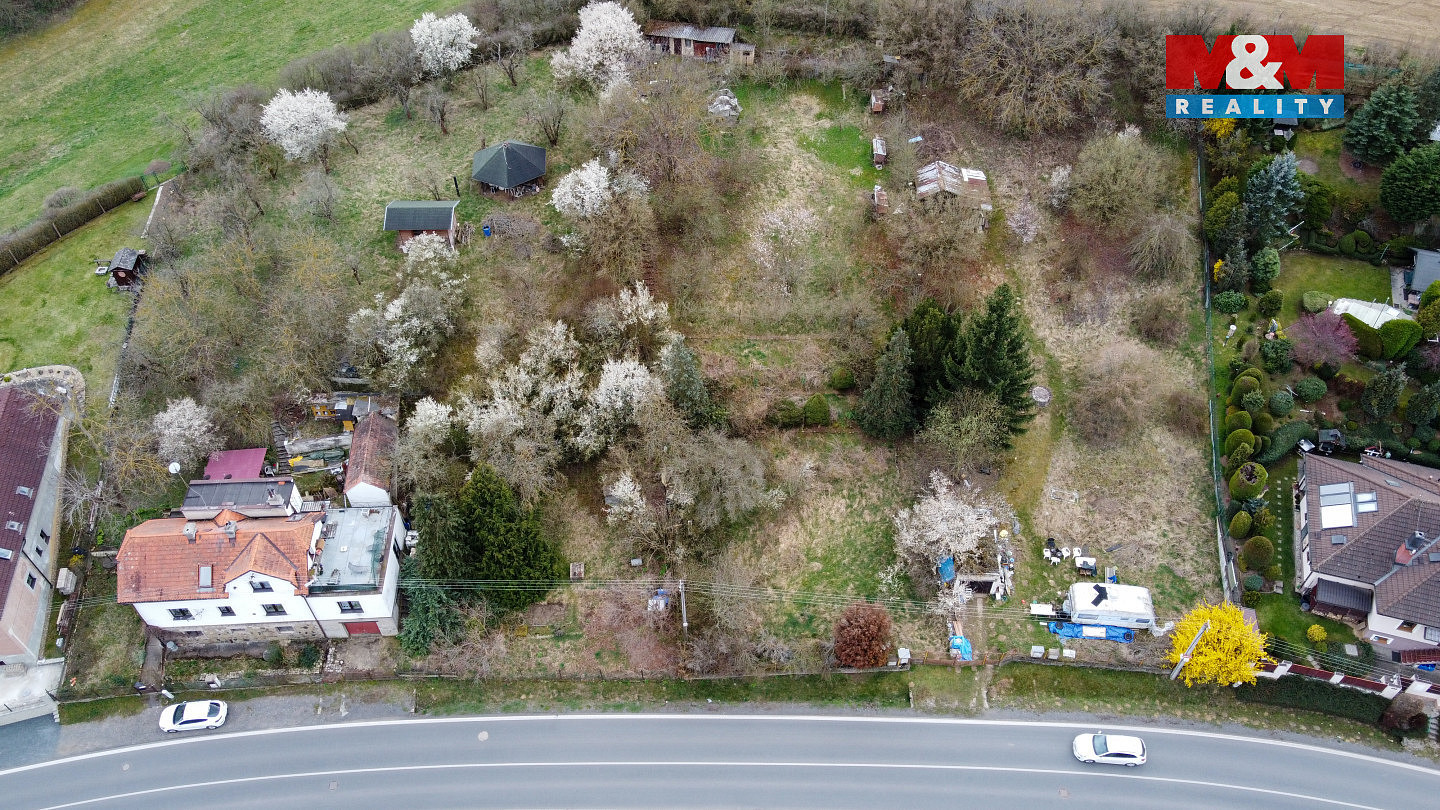 Prodej stavebního pozemku 1 439 m² — photo 2