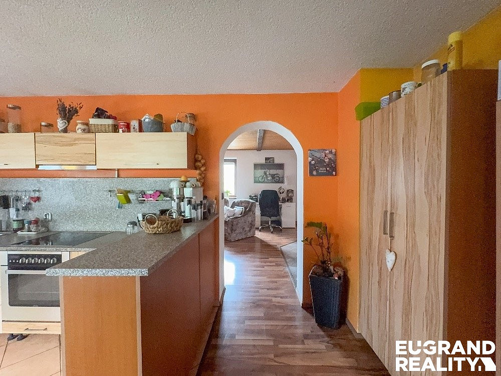 Prodej domu 218 m² s pozemkem 942 m² – fotografie 5