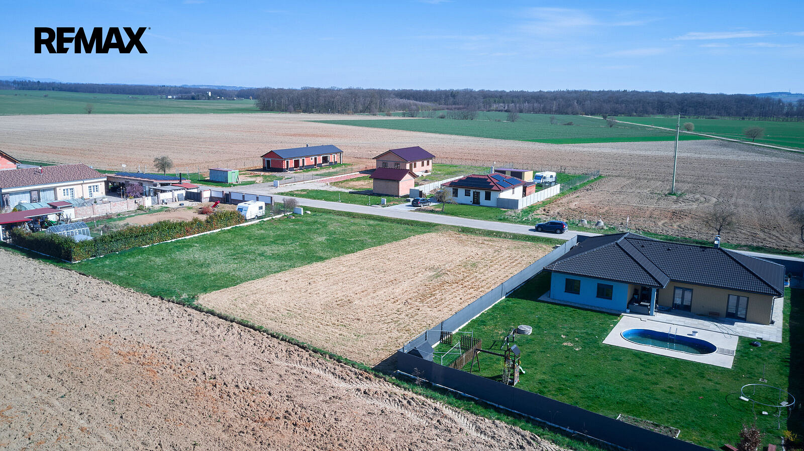 Prodej stavebního pozemku 1 004 m² – fotografie 5